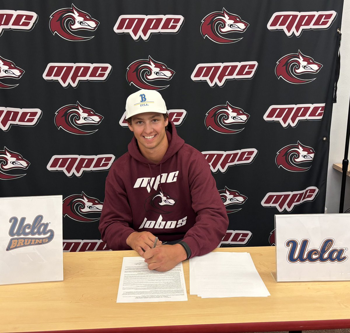 MPCBaseball's tweet image. Congratulations to Lobos standout Fabio Bundi. Signing his scholarship and commitment to UCLA today.  #mpcbaseball #whympc #mpcathletics