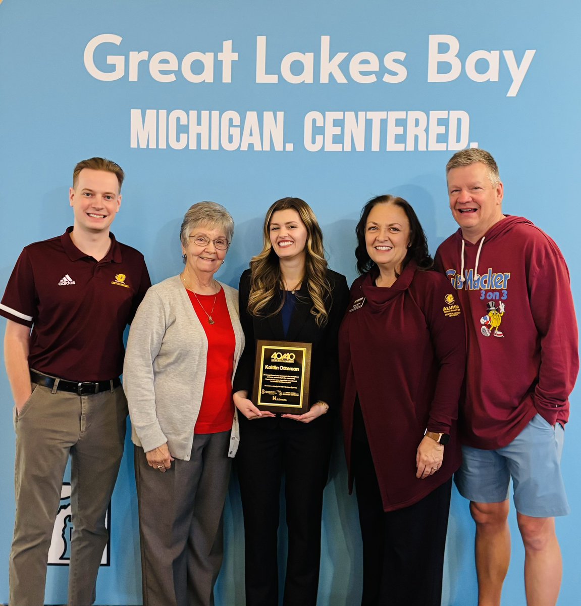teeohhcmu's tweet image. This young woman continues to amaze us all! Today, Kaitlin Otteman was honored as a recipient of a 40 Under 40 Mid-Michigan Emerging Leader Award from the Middle Michigan Development Corporation! As always…SO PROUD OF HER! Congratulations Kait! 🔥👆❤️