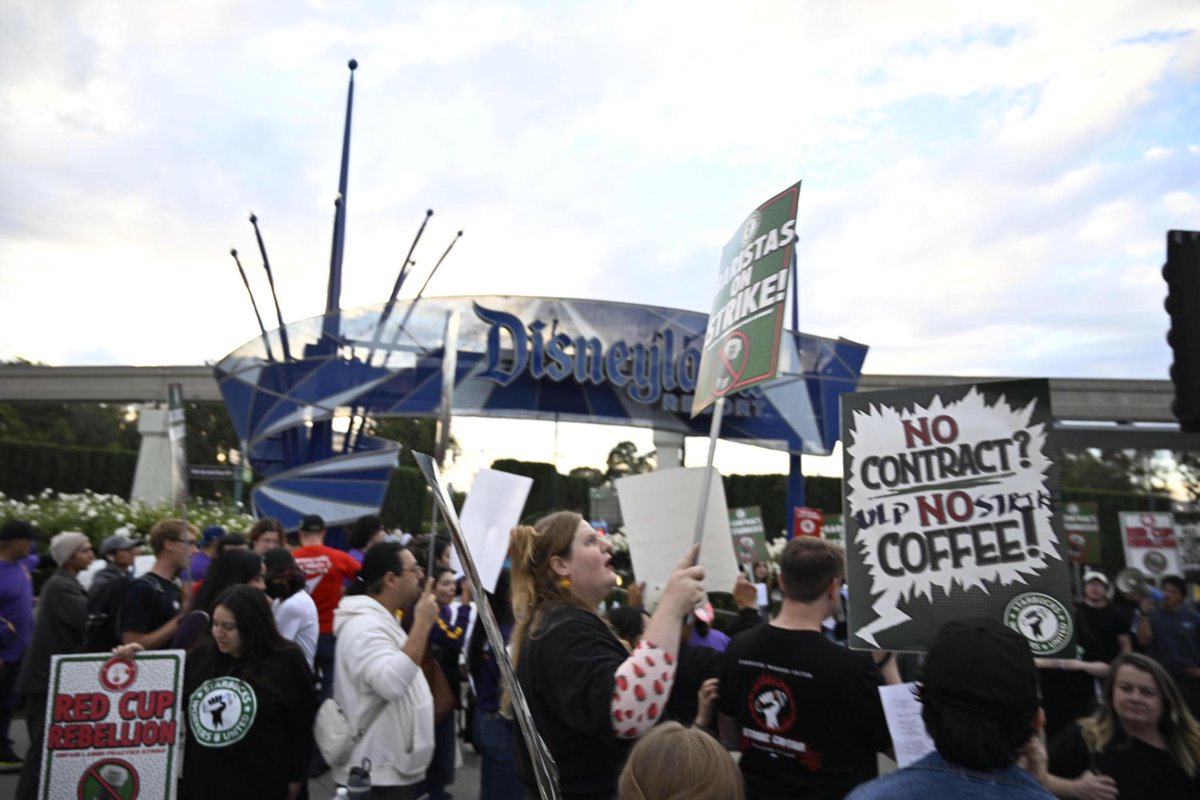 SEIU's tweet image. Today’s strike isn’t just about Starbucks. It’s about a broken system where billionaires &amp;amp; CEOs keep getting richer while the politicians they bankroll gut our wages, healthcare &amp;amp; rights. 

Baristas are fighting for a fair contract and for a more just society. #NoContractNoCoffee