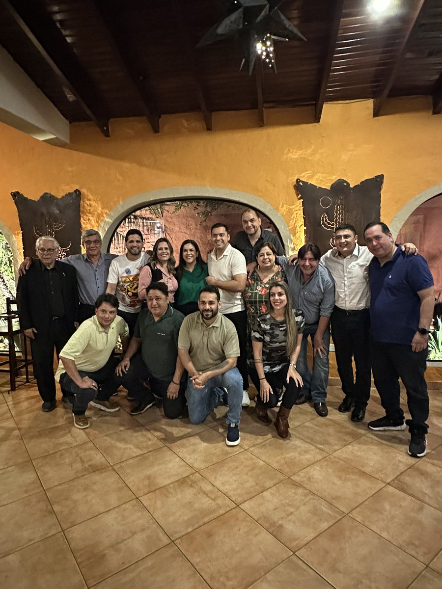 KattyaGonzalez9's tweet image. La unidad es el camino en todo el Paraguay 🇵🇾 

Escuchando a la gente y con mecanismos claros y transparentes que permitan a todos competir 

Cumplamos los acuerdos y caminemos juntos. En el 2026 y 2028 viva el Paraguay unido con la ciudadanía honesta y trabajadora