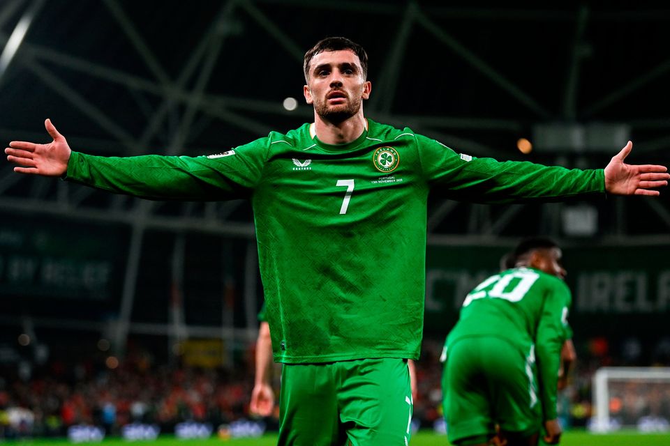 floroitout's tweet photo. The better number 7 tonight.
#IREvPOR #Ireland #Portugal #WorldCupQualifiers #CR7 #Ronaldo https://t.co/T0KqiTKJOJ