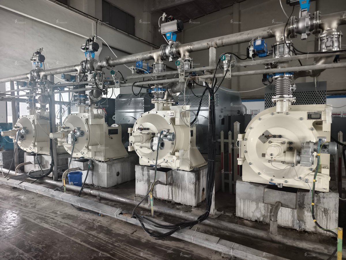 YUNDA1981's tweet image. Yunda Double Disc Refiner Installation 🧐🤓😎
📞 WhatsApp: +86 134 6032 4173
📩 Email: bella@yundapm.com
📌 Website: yundapm.com  
#YundaPaperMachinery  #Pulper #Screen #Refiner #OCC #CTMP #VirginPulp #TissuePaper #PackagingPaper #Conveyor #SpecialtyPaper