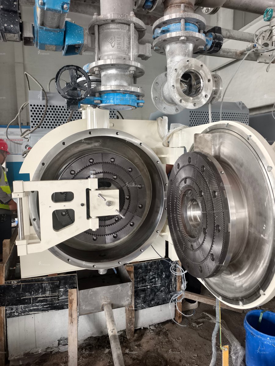 YUNDA1981's tweet image. Yunda Double Disc Refiner Installation 🧐🤓😎
📞 WhatsApp: +86 134 6032 4173
📩 Email: bella@yundapm.com
📌 Website: yundapm.com  
#YundaPaperMachinery  #Pulper #Screen #Refiner #OCC #CTMP #VirginPulp #TissuePaper #PackagingPaper #Conveyor #SpecialtyPaper