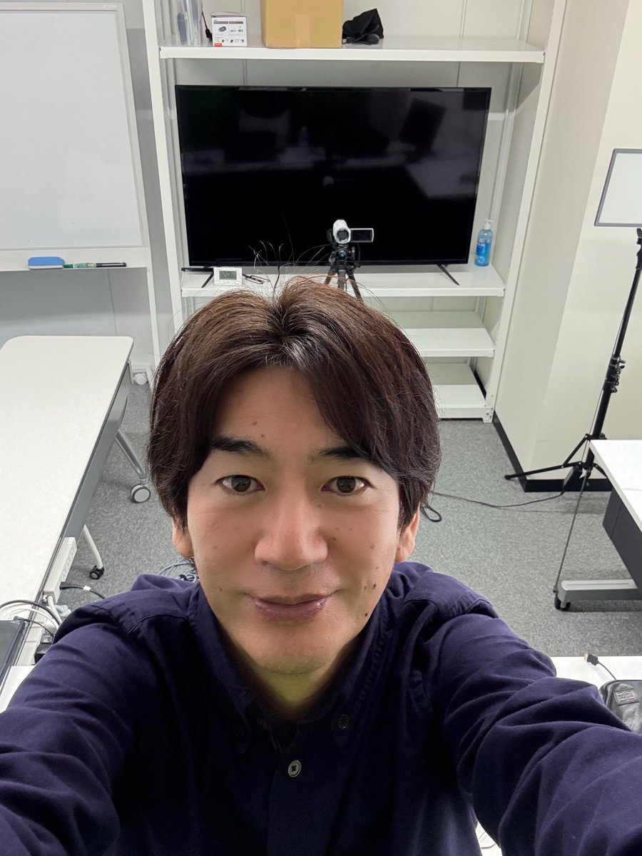 tecchannowyoung's tweet image. アンバサダーをつとめている「FCE」で
「主体性を発揮させる講座」の研修講師をしてきましたー🎤

今回は、管理者向けの研修❗️

「主体性」と類似した言葉で「積極性」や「自主性」がありますが、意味はそれぞれ違うんですよねー🤔

激動の今、「主体性」が大切です☝️

#主体性
#FCE
#石井哲也
#mp8090