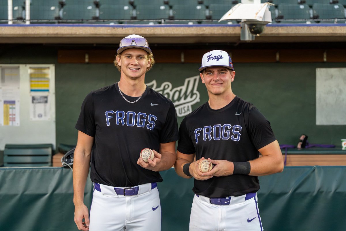 TCU_Baseball's tweet image. Purple White World Series MVPs 🥇

Most Valuable Pitcher - @MBrassfield23 
Most Valuable Hitter - @nolan_traeger