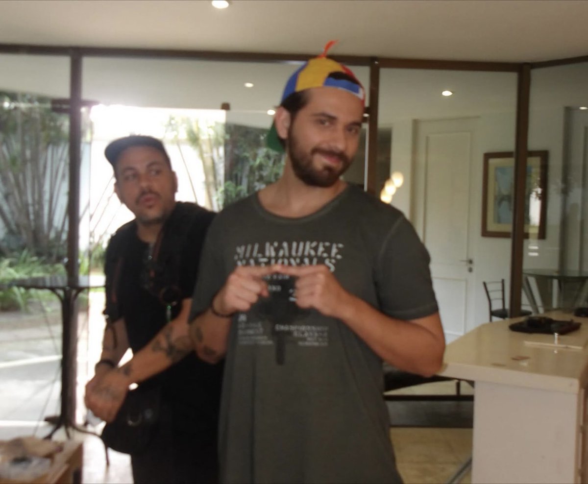 prometemioto's tweet image. EU VOU MORRER DE AMOR POR ELE