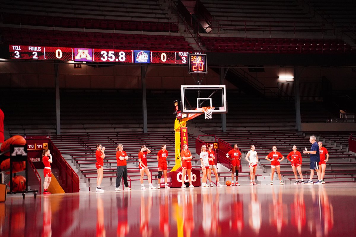 NJITWBB's tweet image. 📍Williams Arena 

#RollTech ⚔️