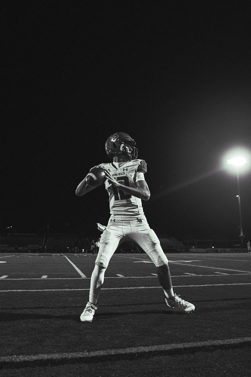 Jackhurst_12's tweet image. Stat rankings through Week 11 - playoffs

45 touchdown passes
#1 in Orange County
#3 in California
#10 in USA 

@Laguna_Football @CoachBraun3 @cicimurray @latsondheimer 
@BronHe @johnshanahan71 @ocvarsityguy @ArmedDangerQBS @CoachZampese @StephConn5 @SWiltfong_ @TomLoy247…