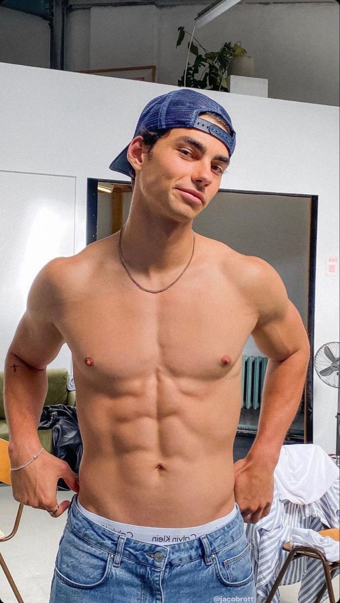 shxdowflame's tweet image. FACE CARD.              BODY CARD.