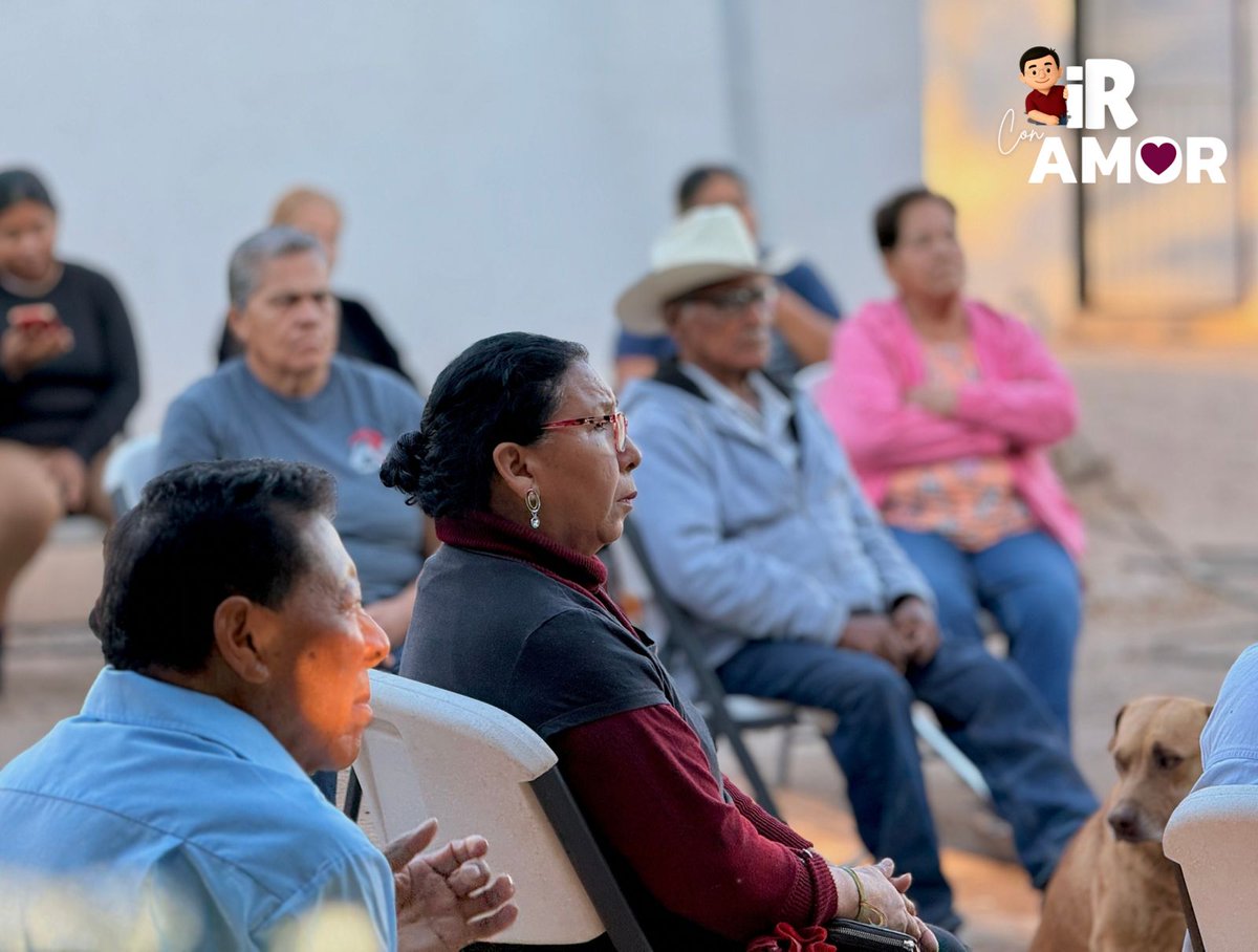 ivanramirezdgo's tweet image. iR CON AMOR POR NAZAS
Estuvimos en &quot; La perla&quot;.

Gracias por la invitación,  por la  calidez y tambien por la confianza para expresar su sentir respecto a lo que esta mal o bien en este proyecto de todos.