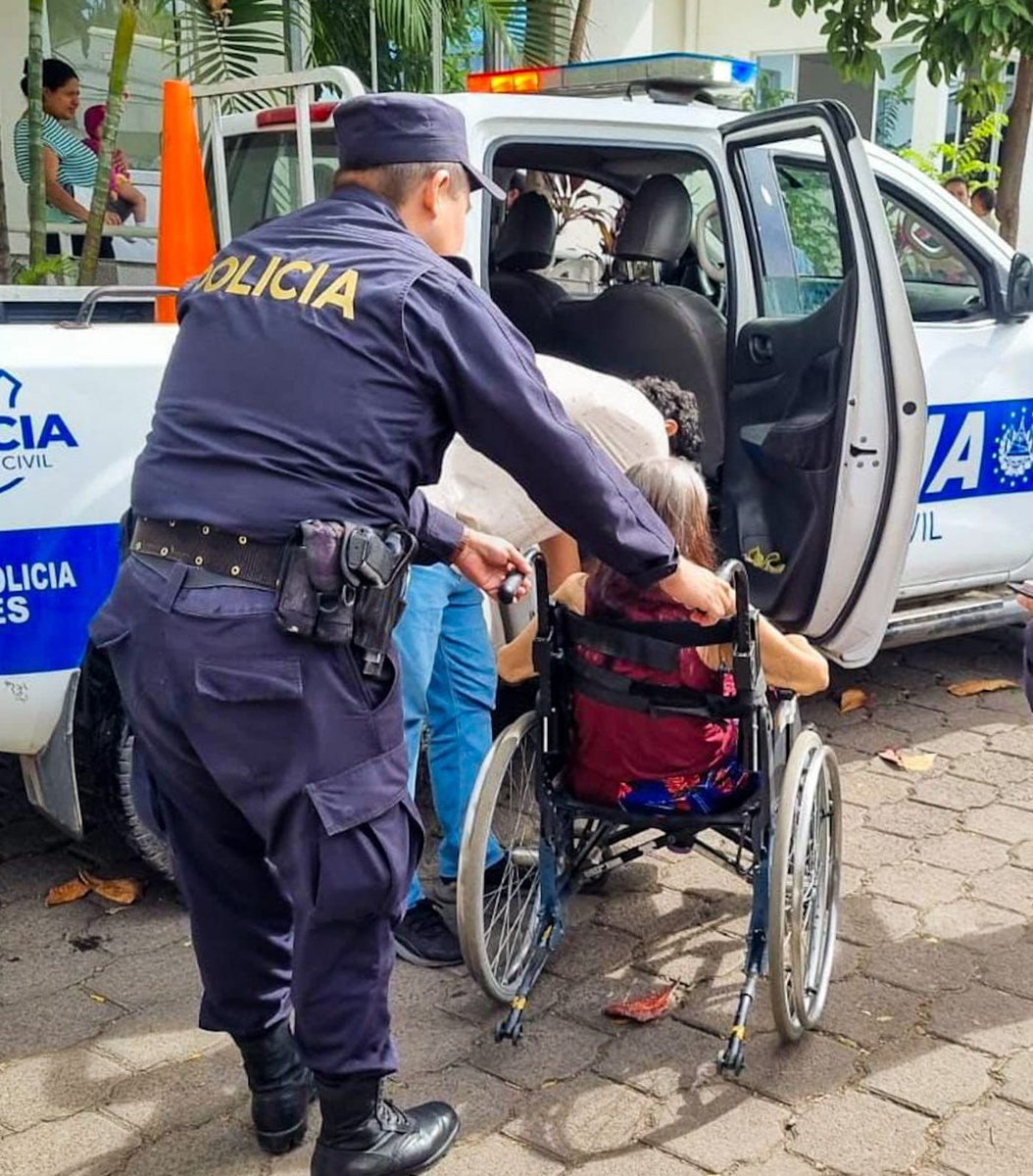 PNC El Salvador tweet media