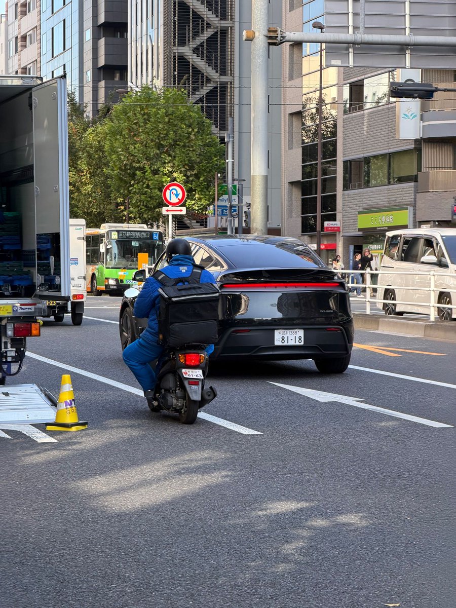 DBurkland's tweet image. First new Model Y spotted here in 🇯🇵