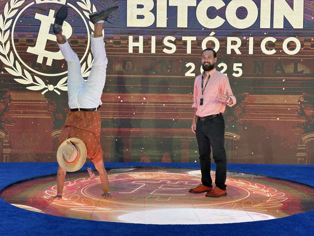 zackdorseyx's tweet image. CLOUD 9!

We are Dropping TILTED TOWERS!

#BitcoinHistorico

#BitcoinBeach

#RadioReality

#THANKYOUNAYIBSTACYBITCOIN

#GodEnergy