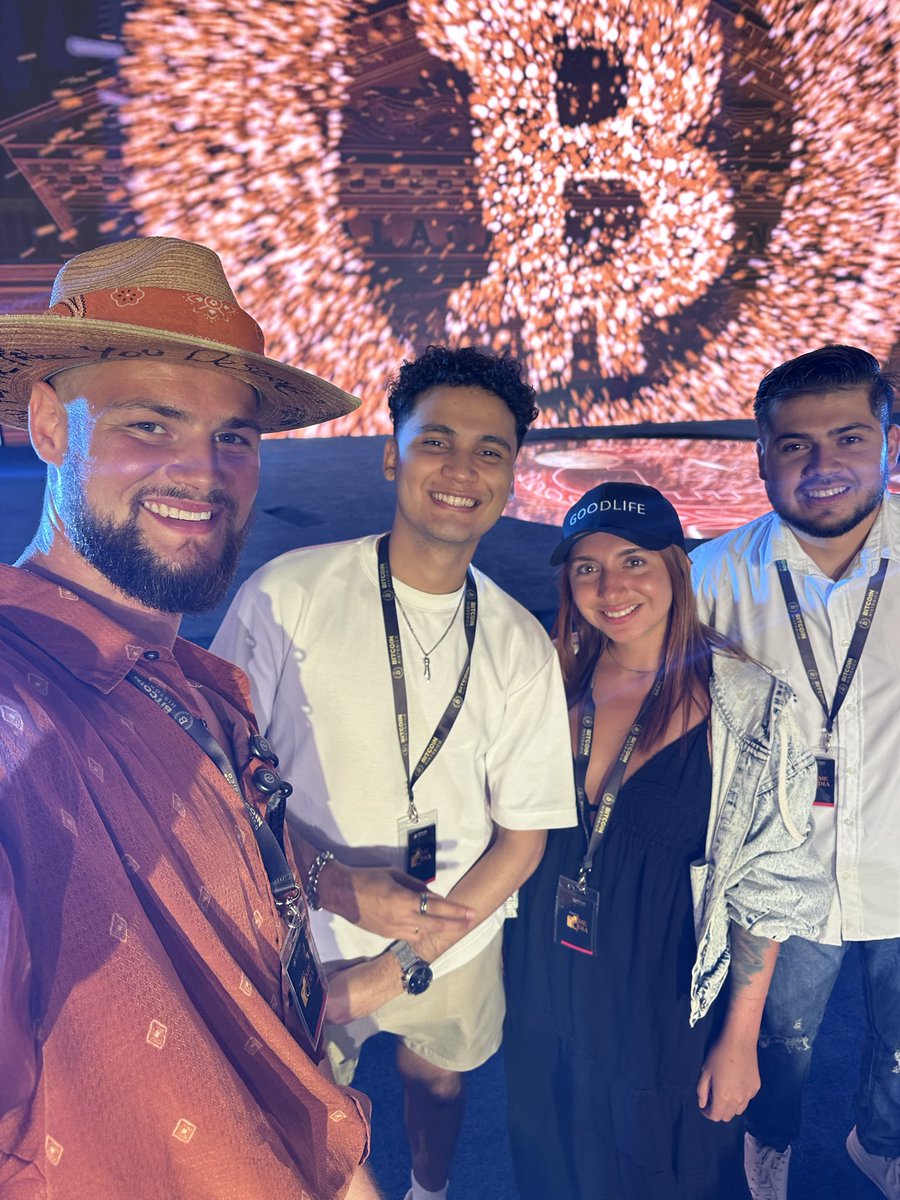 zackdorseyx's tweet image. CLOUD 9!

We are Dropping TILTED TOWERS!

#BitcoinHistorico

#BitcoinBeach

#RadioReality

#THANKYOUNAYIBSTACYBITCOIN

#GodEnergy