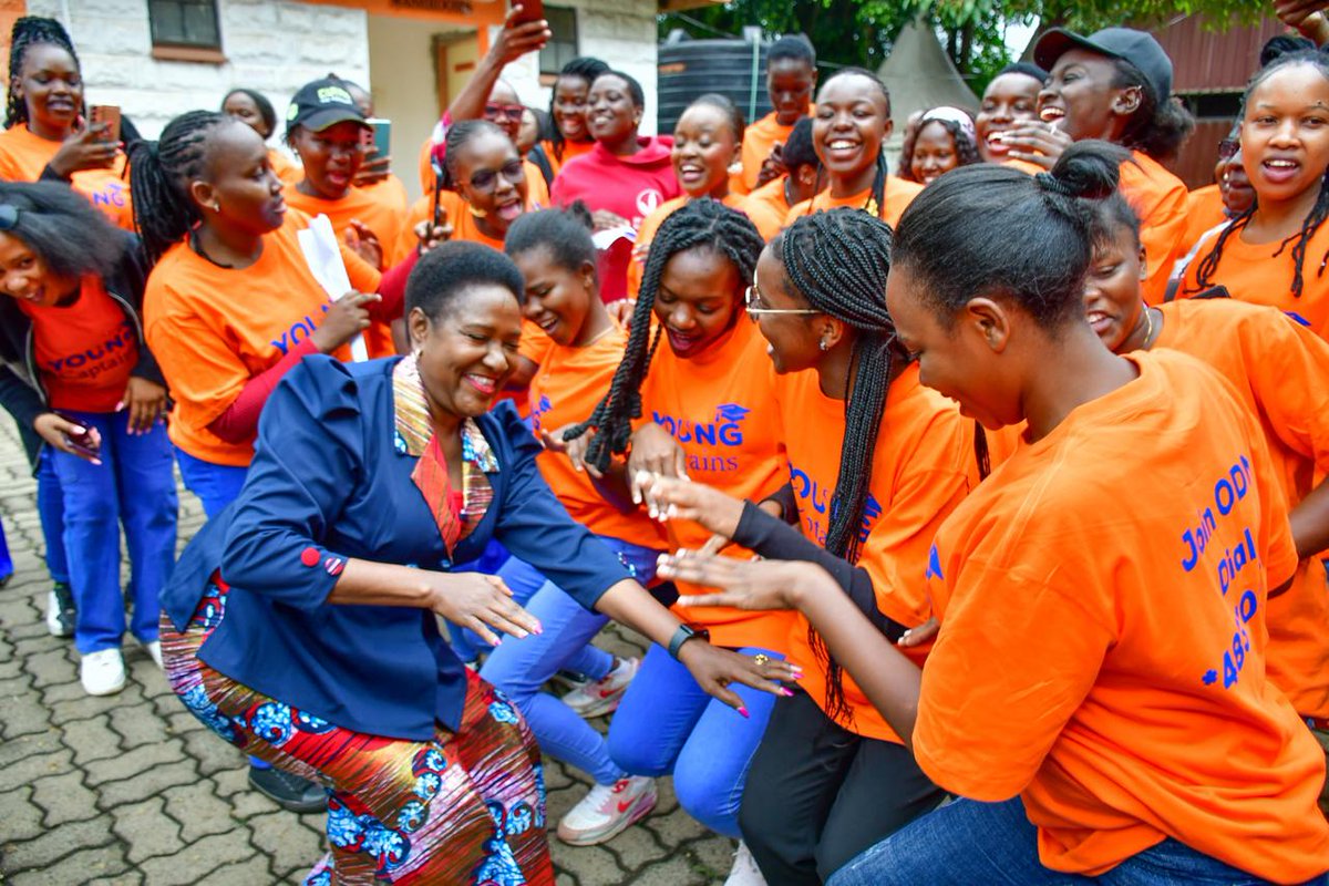 nyang32602's tweet photo. True empowerment is when leaders open doors baba just did that for women #ODMWomenLeague #ODMYoungCaptains https://t.co/o5koA5wTfw