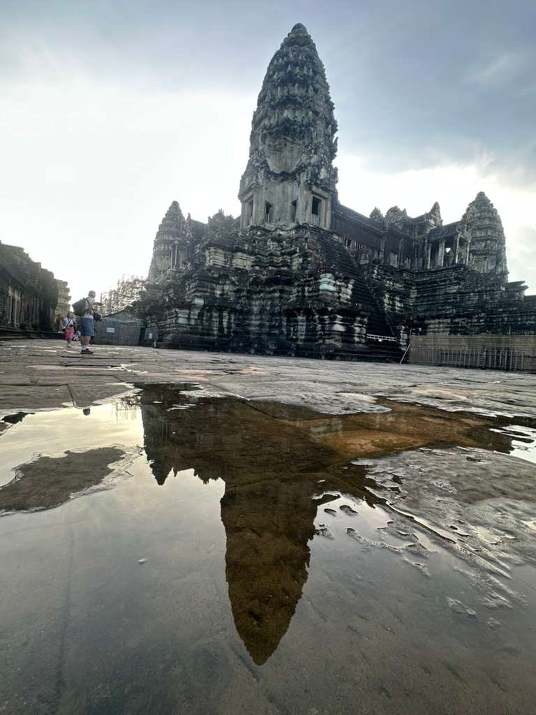 FOIoffical's tweet photo. Discover the hidden beauty of Siem Reap, Cambodia and beyond with us https://t.co/6Qys4p9rEH