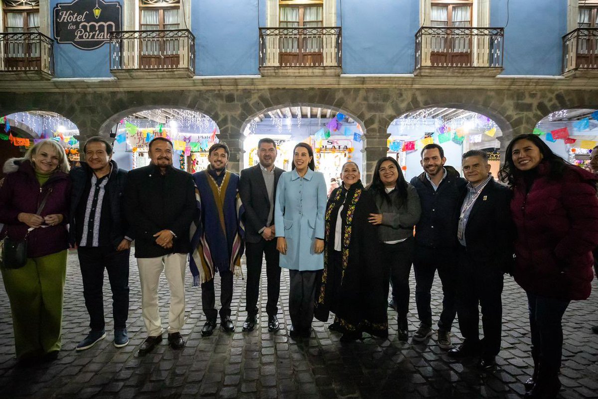 🎇🎉 Desde Real del Monte, #Hidalgo, vivimos grandes emociones durante la Inauguración de la Séptima Edición del Tianguis Nacional de Pueblos Mágicos. Bajo un mismo espacio se reúnen los 177 Pueblos Mágicos de México, cada uno mostrará su identidad, su historia y la enorme