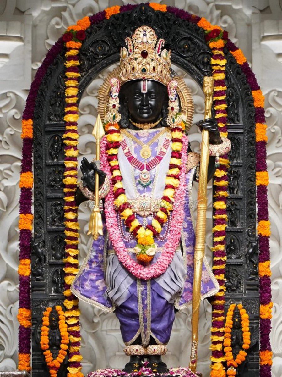 Mamta010619's tweet image. भाग्य से अधिक शक्तिशली प्रभु की कृपा होती है 
जय श्री राम