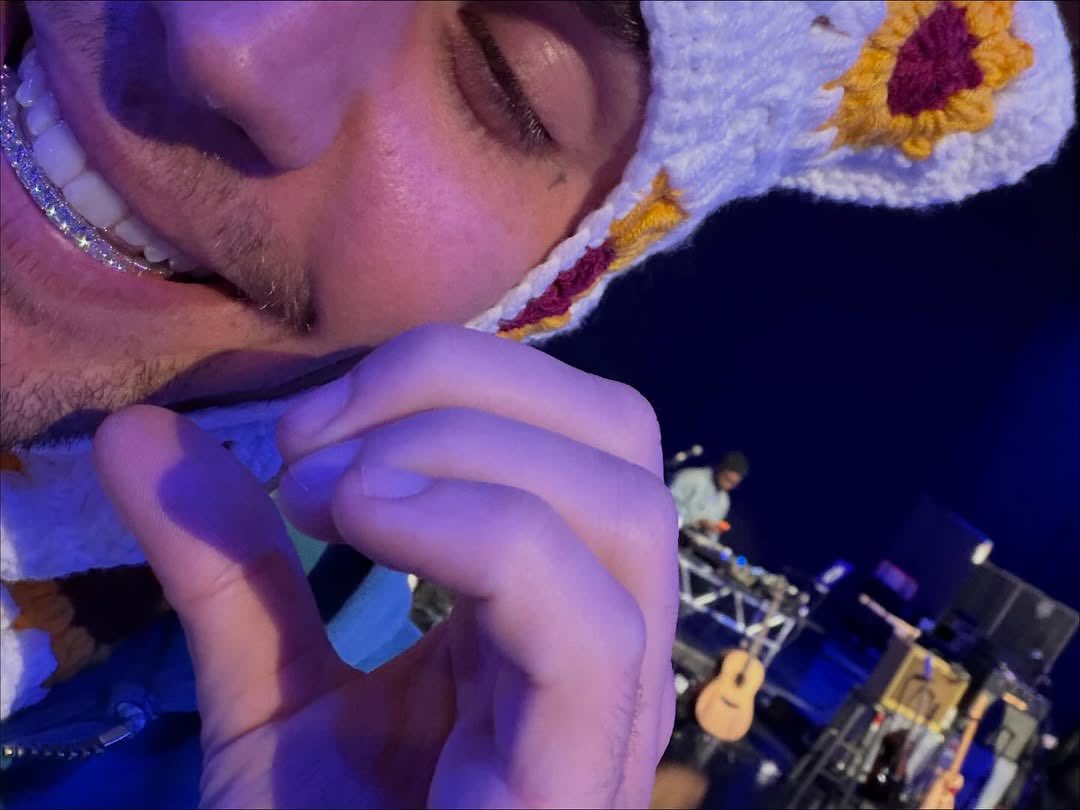 Live on Twitch.tv/justinbieber 

Special surprise for the 10 year anniversary of purpose