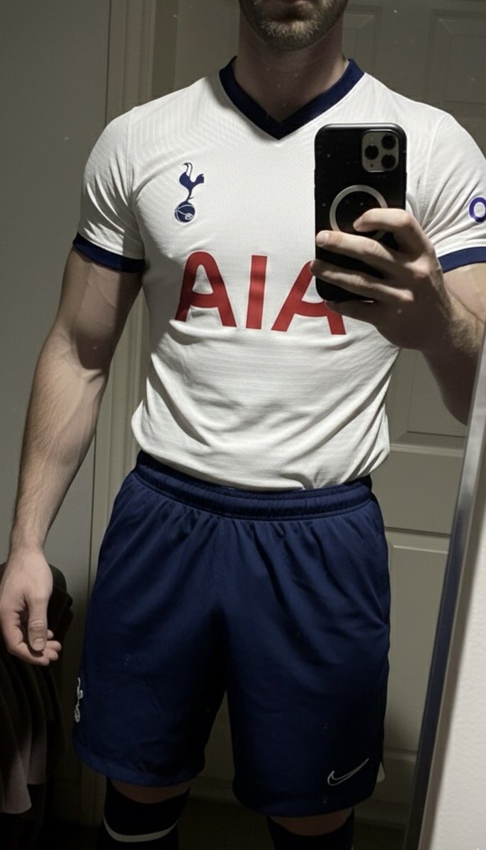 britchavuk tweet media