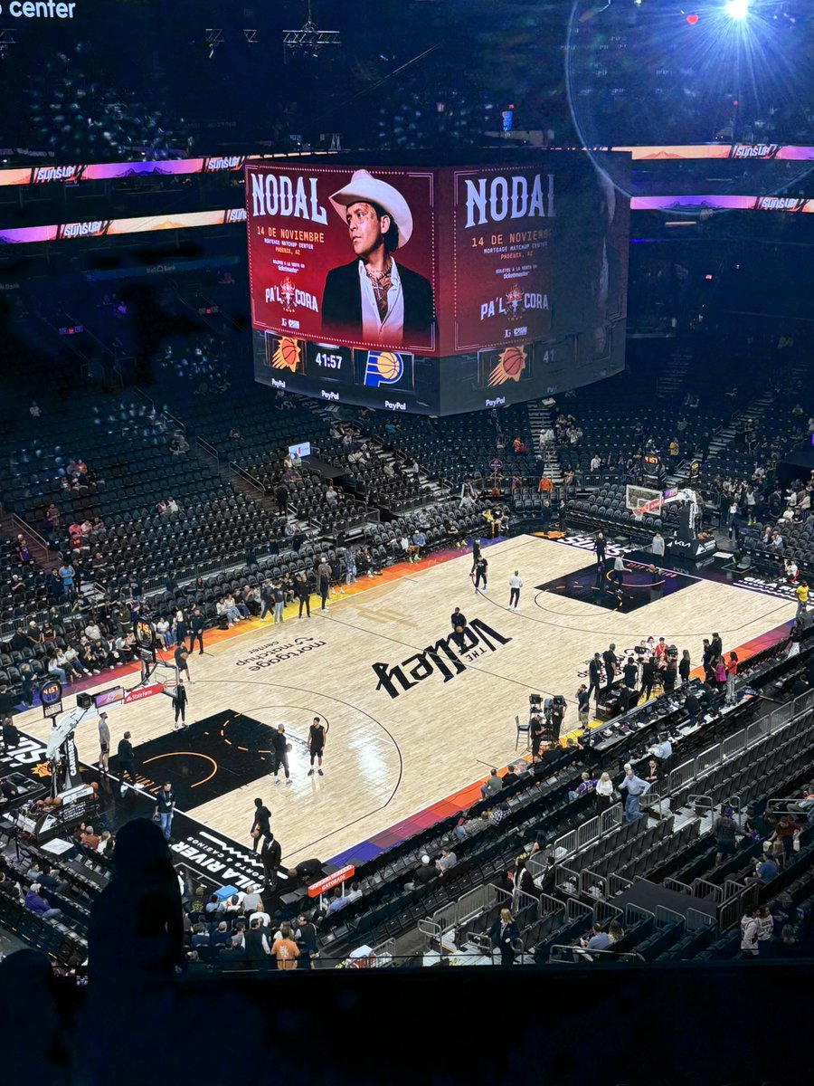 _ivanqd's tweet image. The court 🔥😮‍💨 #thevalley #suns