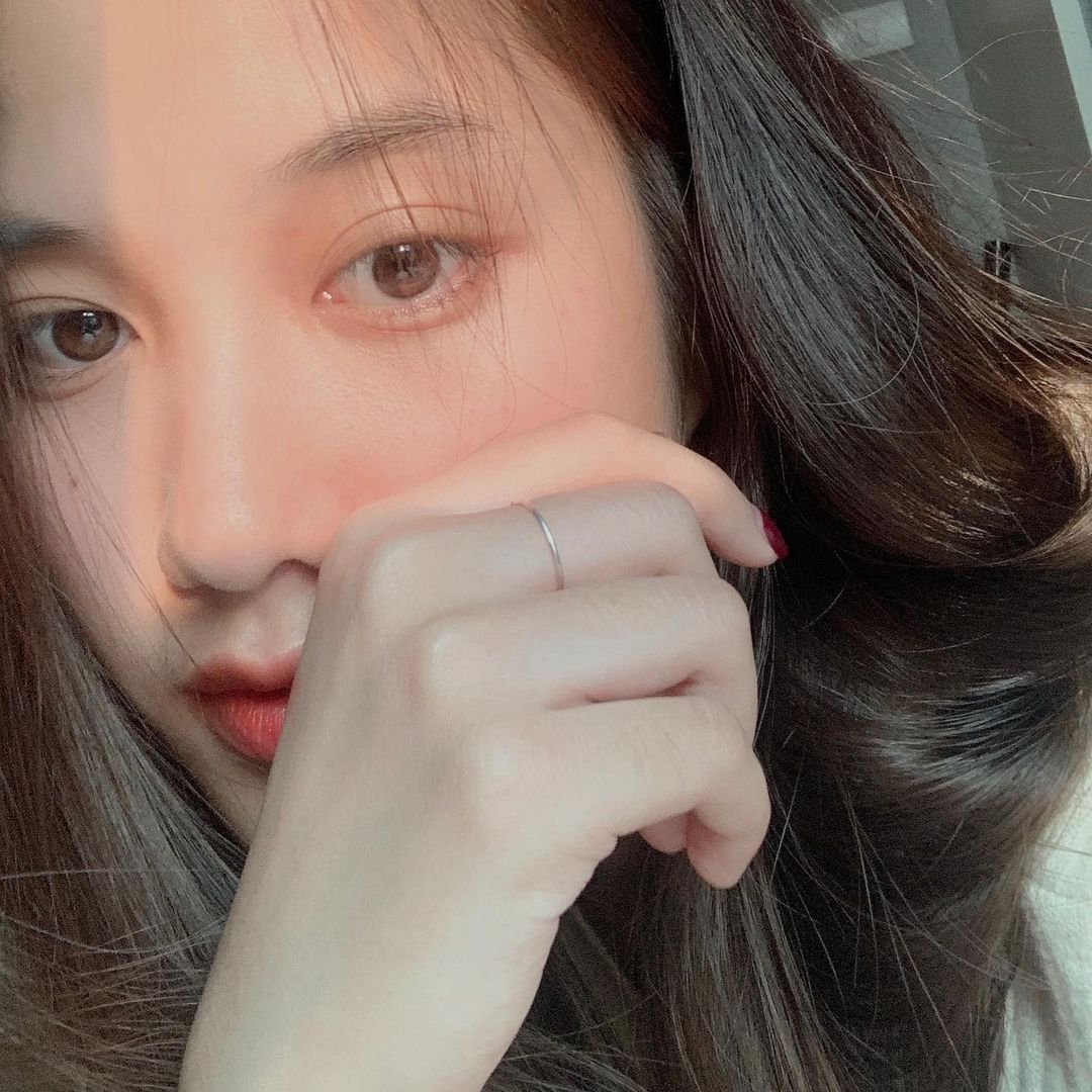 eclipsiable's tweet image. 𝐴quí donde me ven, estoy 𝑚ás que lista 𝚙ara gritar 𝑓or the #𝔥eavǝn𝐥yꕀ𝔡e͞𝚋ut ♡ ! 𝑚ientras estoy en la fila 𝚙ara recibir mi 𝑘iss de 𝐴ri. ⭐ ꒰  癲  ! 𝑌es, en este momento estoy #𝑓e͞el𑁦の𝝑𝚙ärad𝕚sǝ, y no quiero irme. 

𝑐hǝrr𝕪 ꒰ #𝑚o͡onʼ𝑠 ꒱ ✺ 𓈒 ࿓ 𝑝onyo.