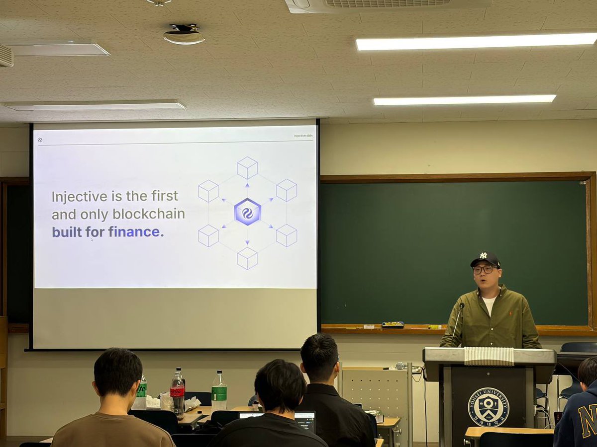 InjectiveKR's tweet image. 어제 연세대학교에서 @injective 와 @NinjaLabsKR 의 Bay Session이 진행되었습니다.

이번 세션에는 @AndKrypto @Hope_web3_ @_meganpark 이 함께 참여해 Injective 생태계와 MultiVM, 그리고 한국 커뮤니티 활동에 대해 이야기를 나눴습니다.

연세대를 시작으로 고려대학교, 성균관대학교,…