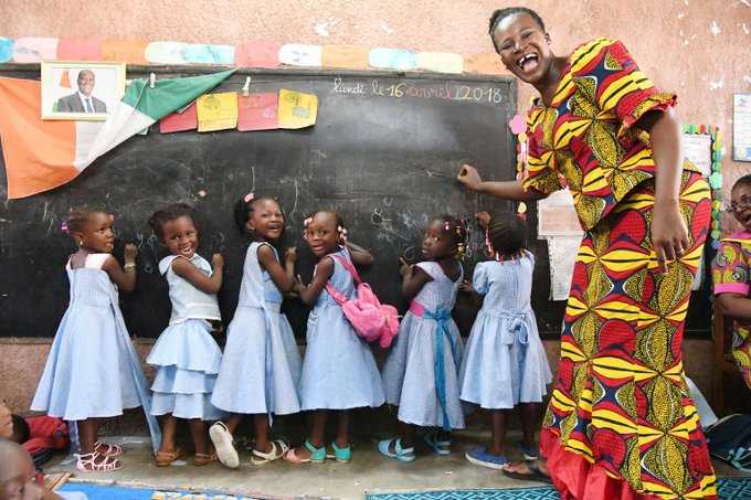 KentPage's tweet image. &quot;You can make a difference, if you really try.&quot; ~@NeilYoung 

Please retweet if you agree w/this #FridayFeeling &amp;amp; that #EducationCannotWait for any child.

#KeepHopeAlive @CanadaDev @StatePRM @DFAT @SIDA @NeilYoungNYA #222MillionDreams✨📚