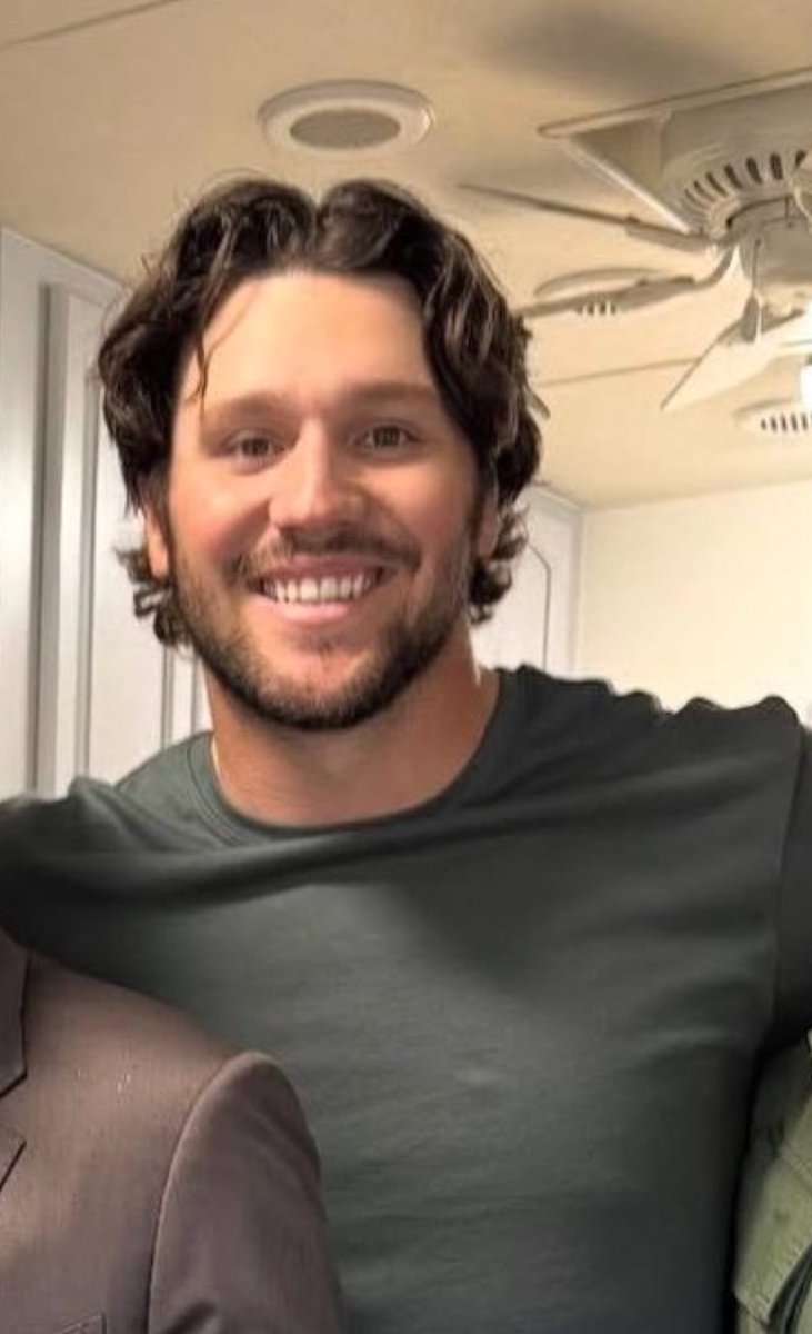 big night for the men of my dreams…Judge won MVP and Josh Allen is having an all-time hair day