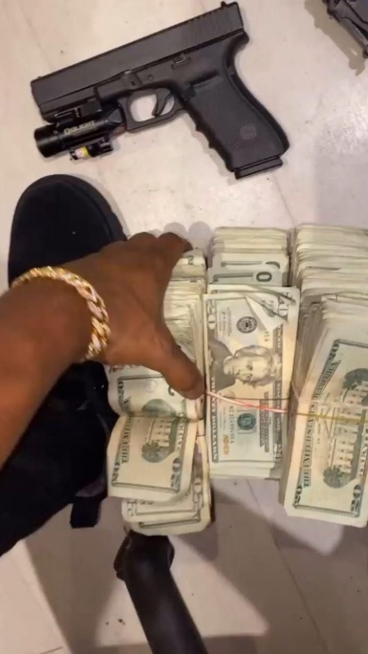 Anthony. (@antmanballin) on Twitter photo 