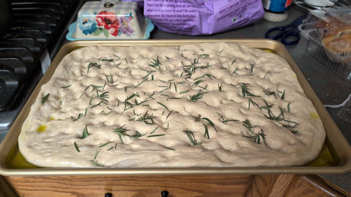 I'm hanging with friends and asked myself what would <a href="/bashu_thanks/">bashu, thanks</a> do so obviously I made focaccia