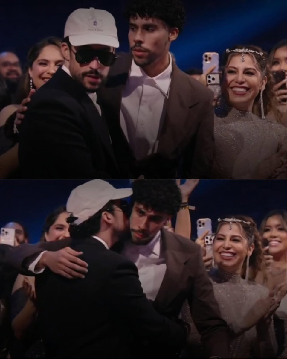 keiveiec's tweet photo. Bad Bunny junto a su hermano Bernie en los Latin Grammy 🥹🫂 https://t.co/ZCUITcsOUX