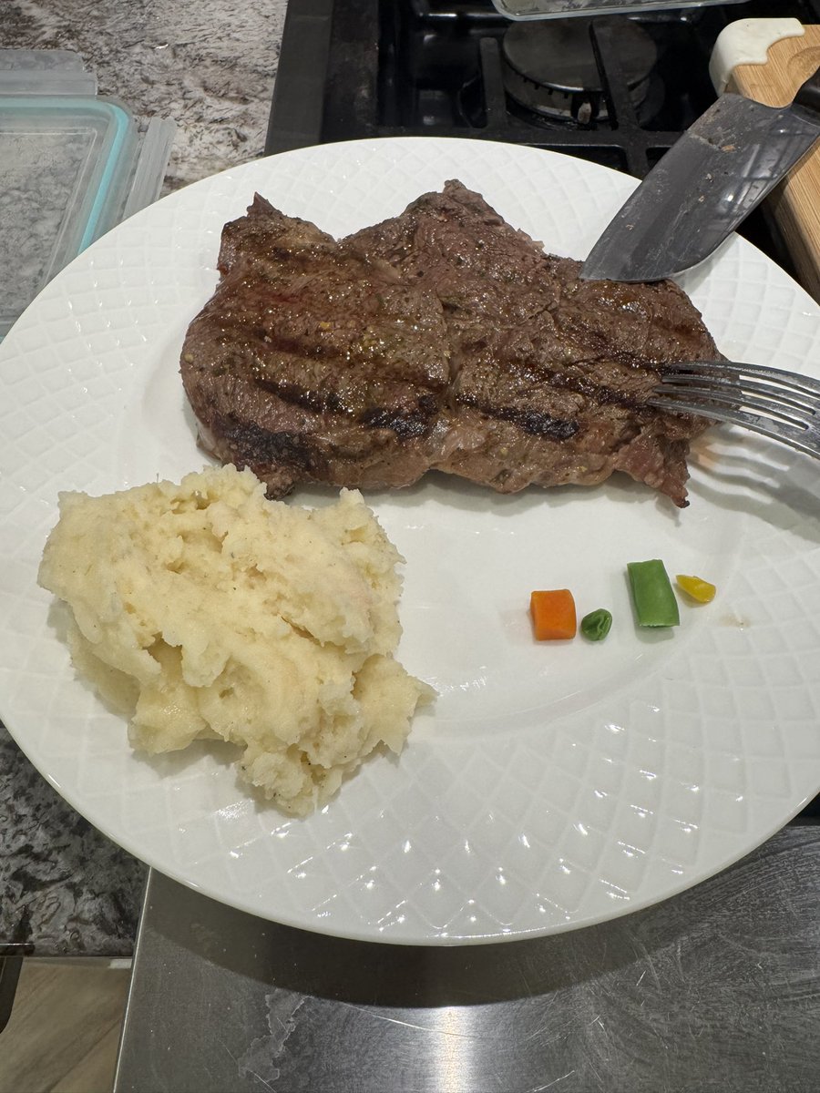 Cale Carlson tweet media