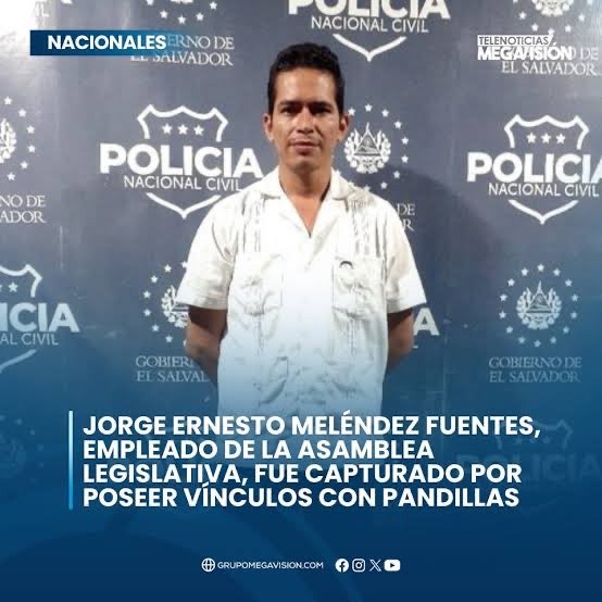Rugal77716's tweet photo. Ya ven, primero el marido de la Alcaldesa @Victoriag_sv, qué está más que confirmado qué lo dejaron libre por ser quién es y ahora éste. 

@suecallejas y su suplente el "SKAR", @ECastroES y su "Chucha Seca", La mujer del Charly en la @alcaldia_ss y así muchos pandilleros más, empleados pagados con nuestros impuestos. 

¿Pueden darnos alguna explicación acerca de ésto @FGR_SV? 

¿Cómo es que no se enteran de ese tipo de gente en el gobierno de @nayibbukele?