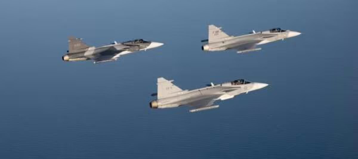 🔴 Gobierno cierra la negociación para la compra de aviones Gripen y avanza en la modernización de la defensa aérea ▼ eltiempo.com/justicia/confl…