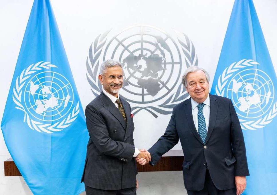 DrSJaishankar's tweet image. Good to meet with UNSG @antonioguterres in New York today.

Valued his assessment of the current global order and its implications for multilateralism. Also appreciated his perspectives on various regional hotspots.

Thank him for clear and consistent support for India’s growth…