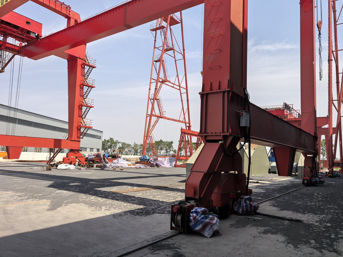 Jinghe_crane's tweet image. 🤖 Unmanned Operation, Ultimate Efficiency!
Our fully automated container gantry cranes operate 24/7, redefining port operation speed. ⚡
#Automation #PortTechnology #LogisticsInnovation #Crane
Website: xxjhglobal.com