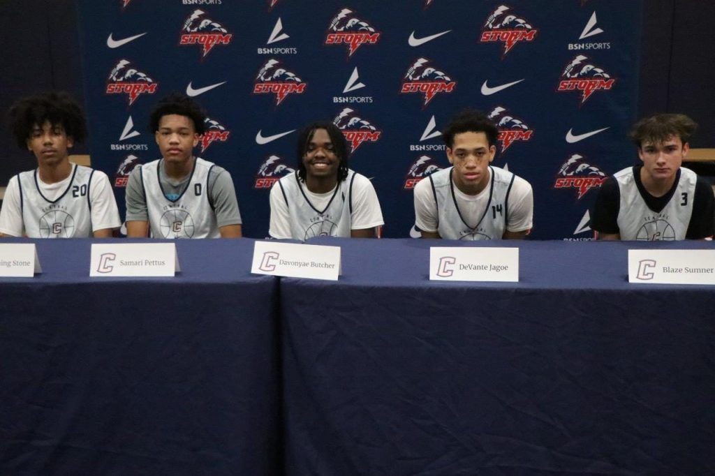 PHOTOS – Storm Media Day &amp; Storm Chaos – Boys Basketball

yoursportsedge.com/2025/11/13/pho…