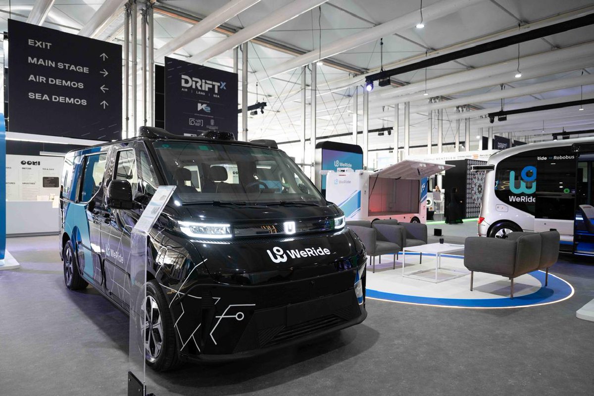 WeRide_ai's tweet image. WeRide was at Abu Dhabi Autonomous Week! 🇦🇪 Founder and CEO Tony Han showcased our AVs to His Highness Sheikh Hamdan bin Mohamed bin Zayed Al Nahyan &amp;amp; spoke on a panel on how Abu Dhabi’s supportive ecosystem, led by regulators like @ad_mobility, makes it a global AV hub.
$WRD