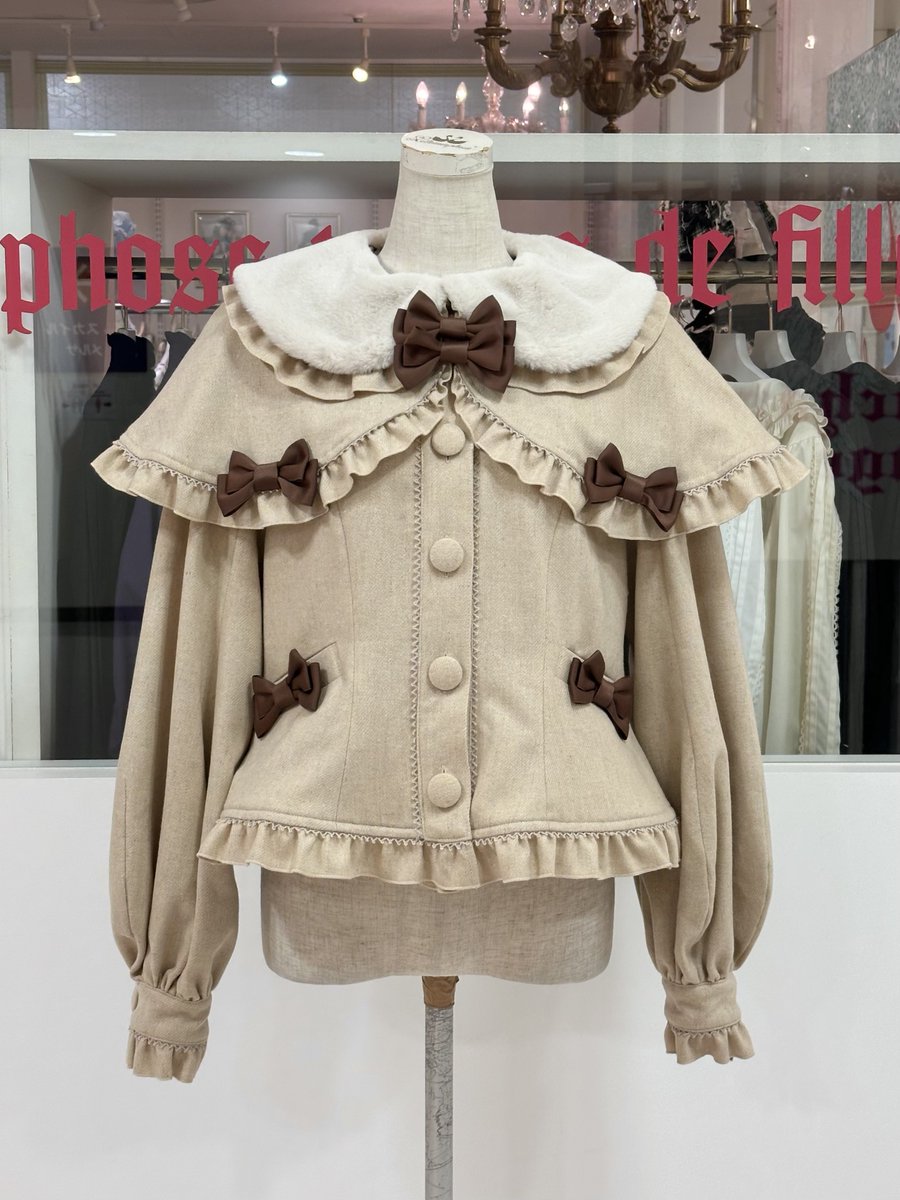 撮影風景をご紹介👀✨ 青木美沙子さんがとっても可愛く着こなして下