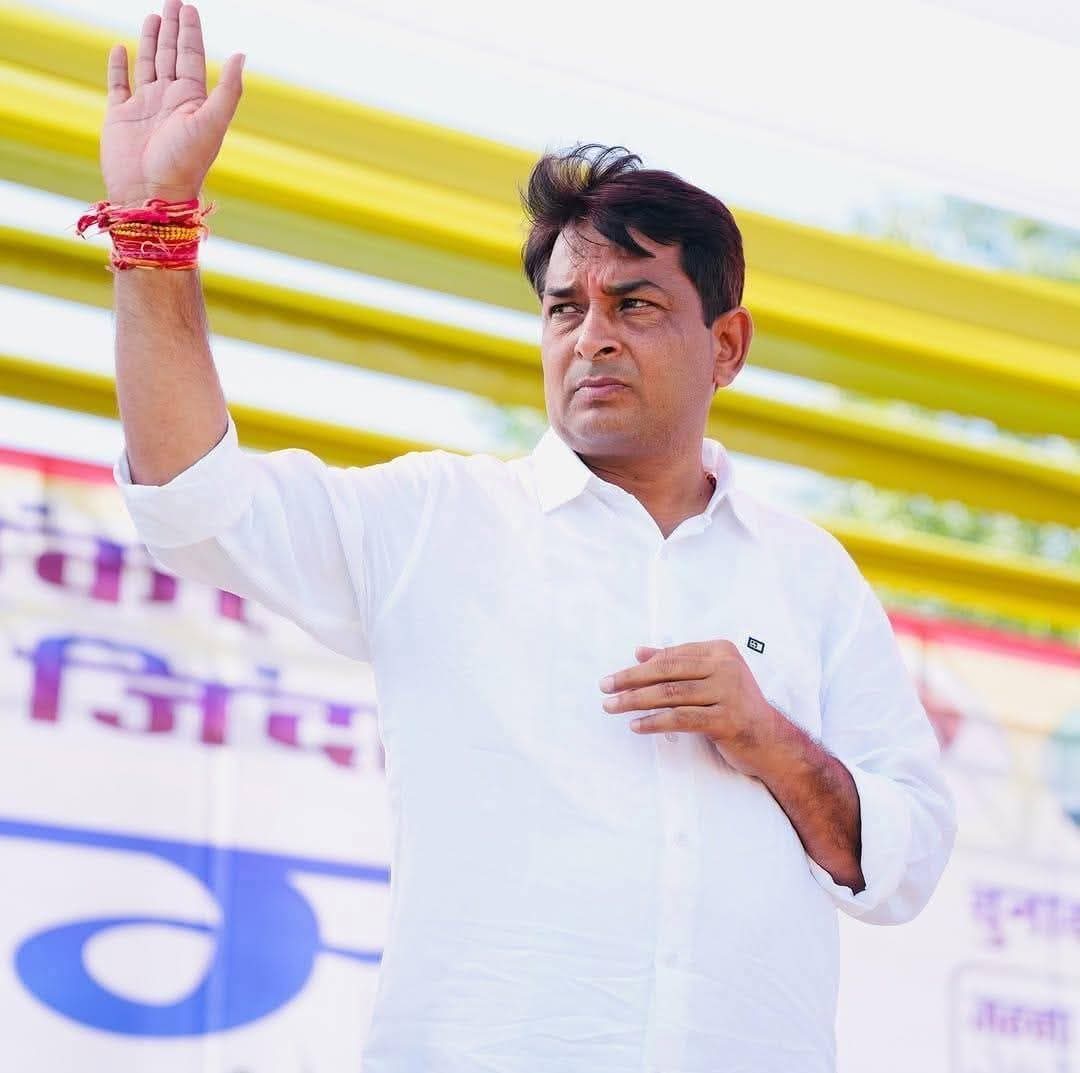 उठ गए क्या रे क्रांतिकारियों ✊
उठ गए तो एक जयकारा लगादो खाटूश्याम बाबा का 🙏
थोड़ी देर बाद गिनती शुरू हो जाएगी.....✌️
जय नरेश ✅
<a href="/NareshMeena__/">Naresh Meena</a> <a href="/AbrarMalarana/">अबरार मलारना</a> <a href="/AbhishekMeena__/">Abhishek Meena (नरेश मीना का परिवार)</a> <a href="/MadanMohanMINA/">मदन मोहन राजौर</a> <a href="/manojmeena/">Manoj Meena</a> <a href="/Arjun_Mehar/">🏹 Arjun Mehar | अर्जुन महर ☭</a> <a href="/rakeshbainsla0/">राकेश बैंसला</a>