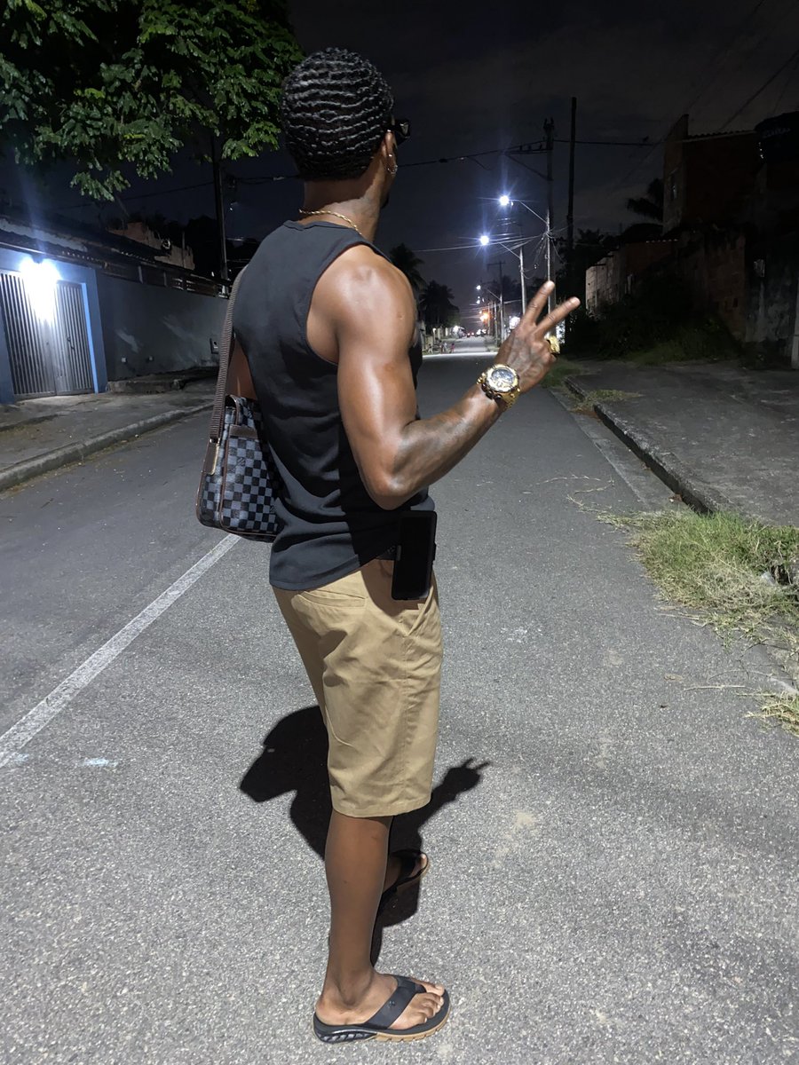 HelisonH6's tweet photo. Só o básico ❤️✅💪🏿 https://t.co/DY54e5XJLQ
