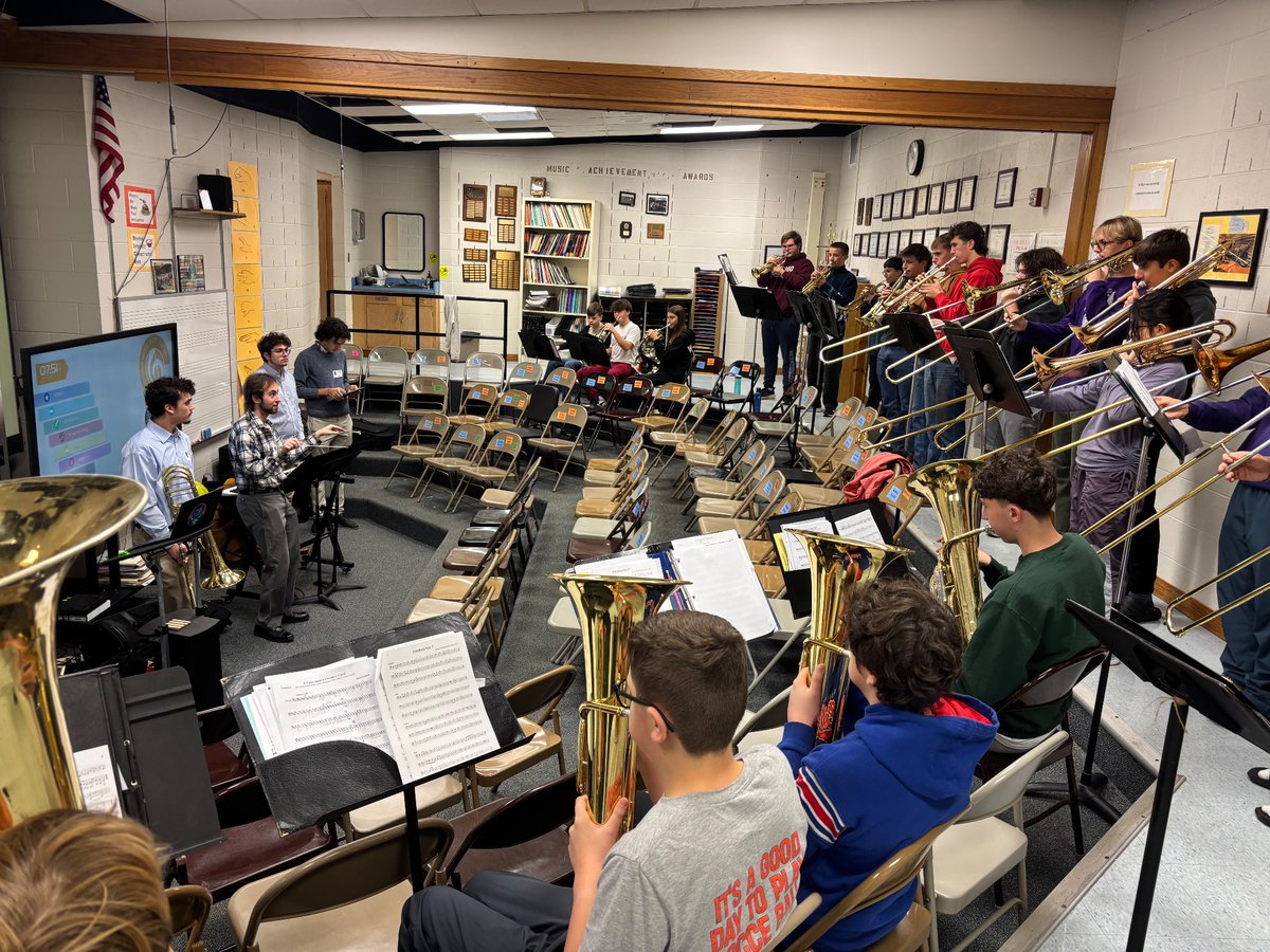 FCSD_Music's tweet image. Many thanks to the methods students from SUNY Fredonia who helped our HS Band students work on their chamber music for upcoming winter community outreach performances.