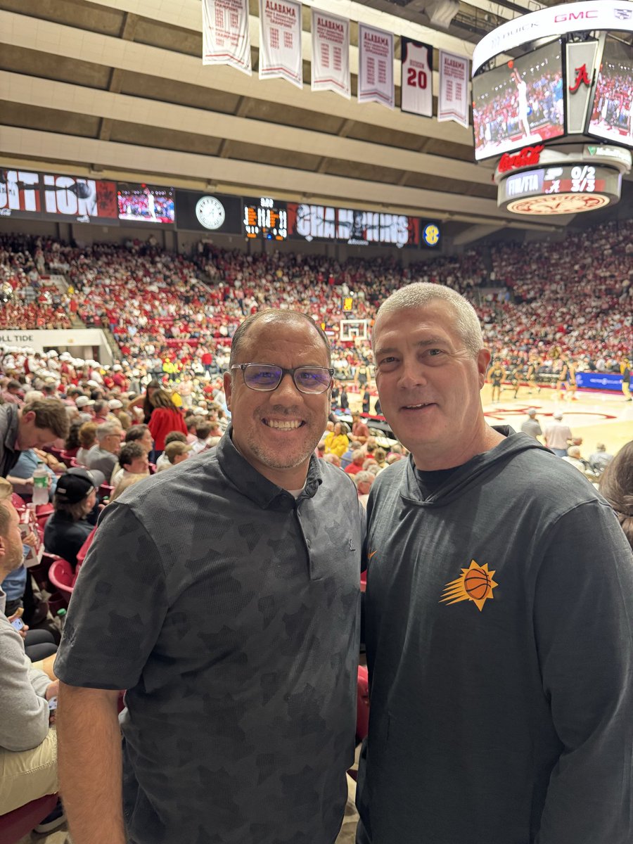 It was good to see former Sycamore coach Greg Lansing at Purdue-Alabama game. Coach is enjoying life as a scout/analyst for the Suns. He says he still follows ISU and is looking forward to coming back to Terre Haute later in season to do the Sycamore signal at a game!