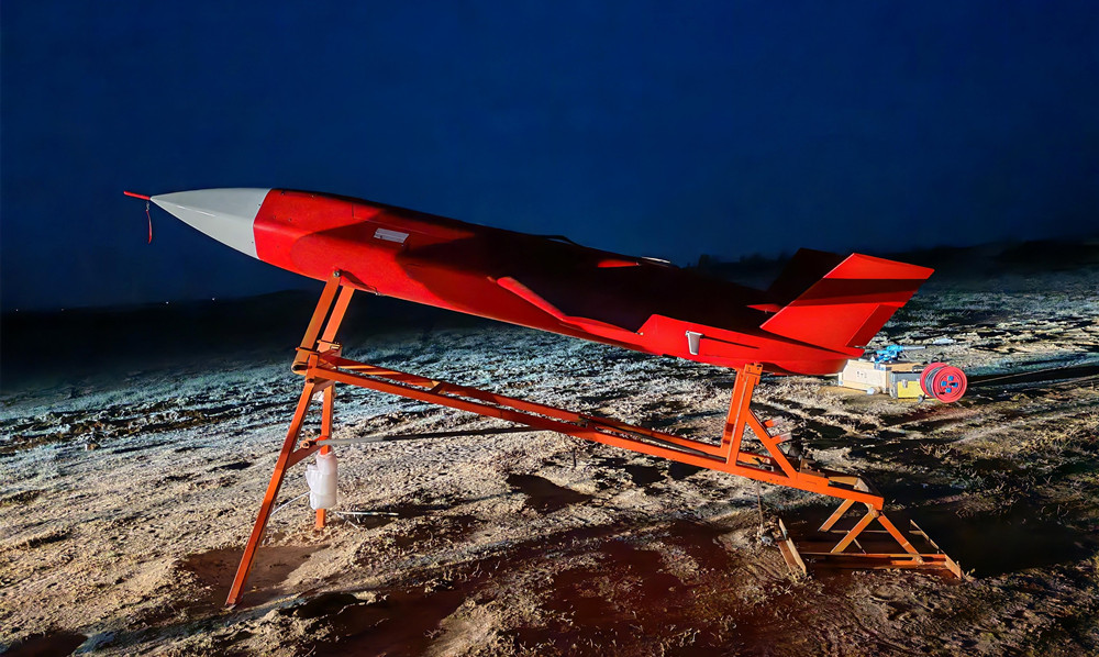 PulseTechverse's tweet image. شرکت موتورهای هوایی چین  (AECC)اعلام کرد که اولین پرواز آزمایشی یک هواپیمای مجهز به موتور توربوجت مینیمالیستی طراحی خود را که با چاپ سه ‌بعدی ساخته را در منطقه خودمختار مغولستان داخلی واقع در شمال کشور به پایان رسانده است.