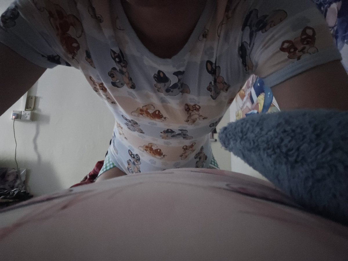 PaddedFurvie's tweet photo. Good morning! First time soaked and onesied up for a night's sleep. Still didnt manage to sleep proper but i tried again https://t.co/JAOZyH8Qpy