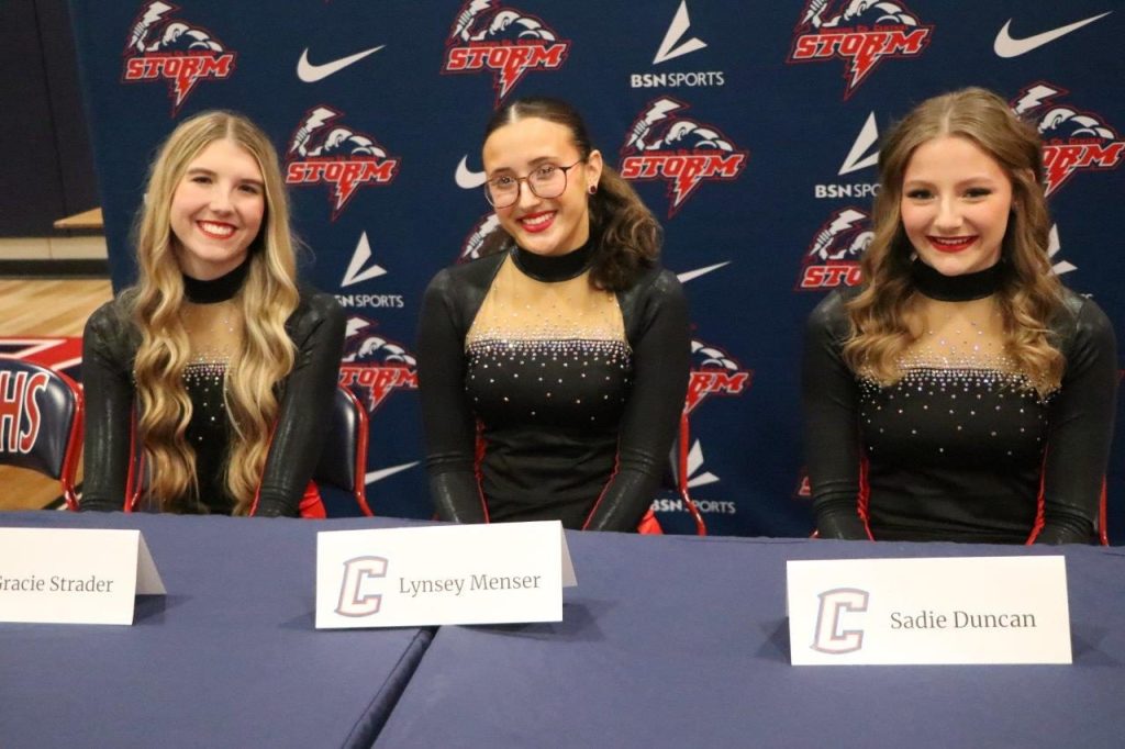 PHOTOS – Storm Media Day &amp; Storm Chaos – Dance

yoursportsedge.com/2025/11/13/pho…