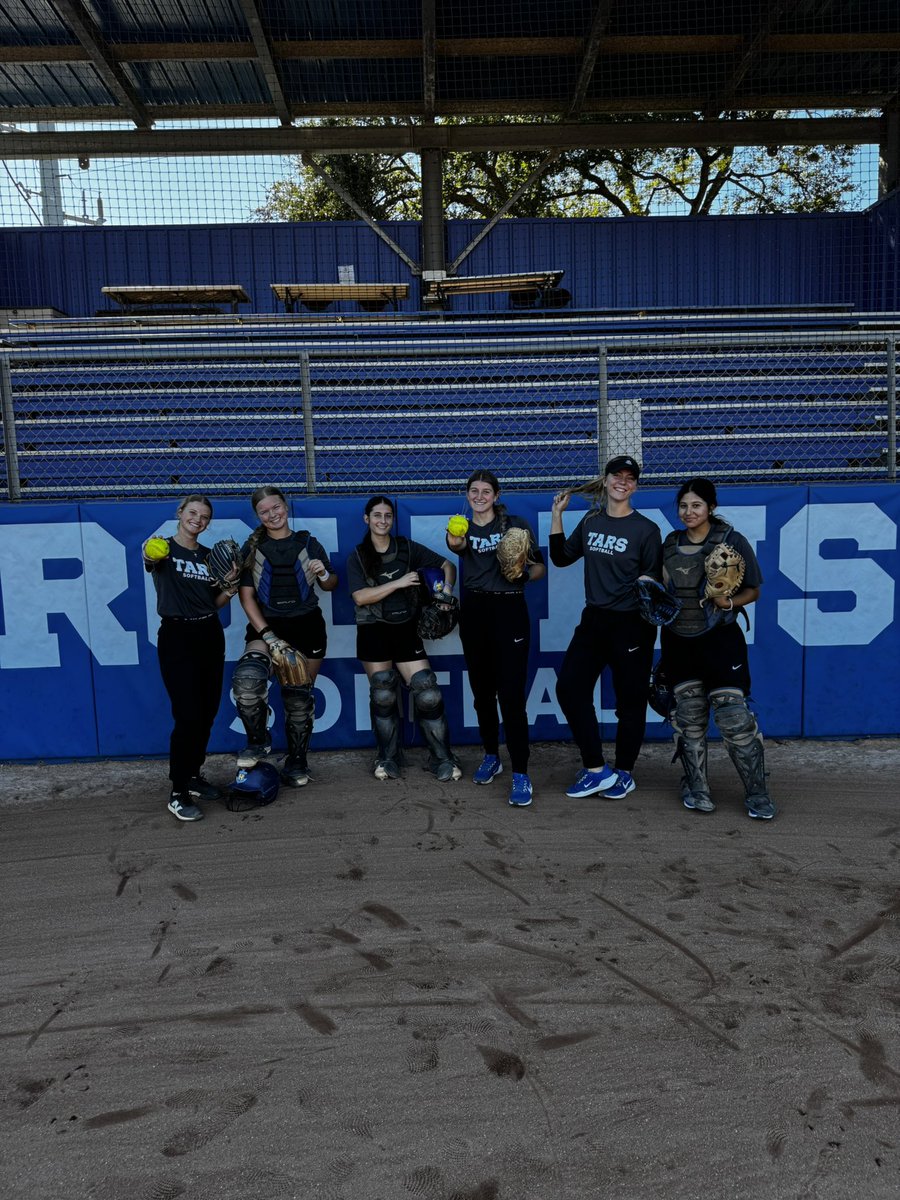 Rollins College Softball tweet media