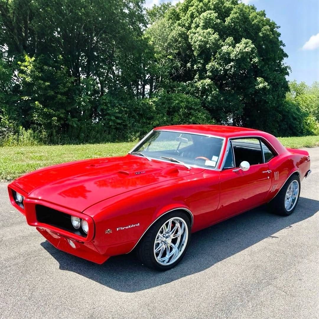 HappyMotorhead's tweet image. ♦️🔸️💎🔸️♦️🔹️💎🔹️♦️🔸️💎🔸️♦️ 
HOT 🔥  or NOT 👎 ❓️ 
Custom 1967 Pontiac Firebird Restomod featuring a 1968 Firebird grille and headlights. Is this classic ride a hit or miss? #PontiacFirebird #ClassicCars