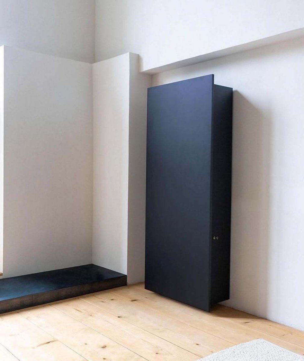A collapsible workspace